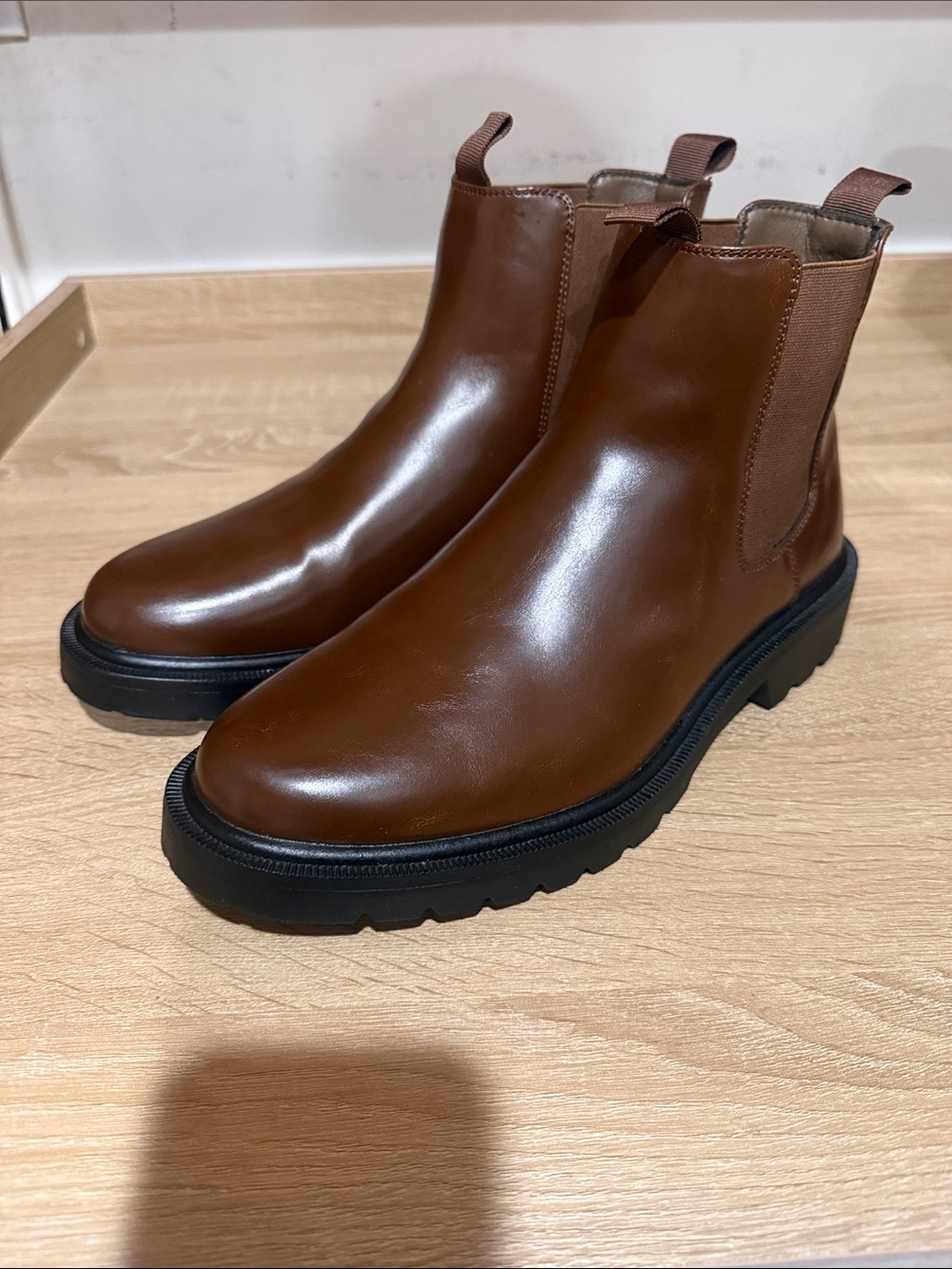 ASOS Men’s Brown Chelsea Boots – Size 11 – Like New